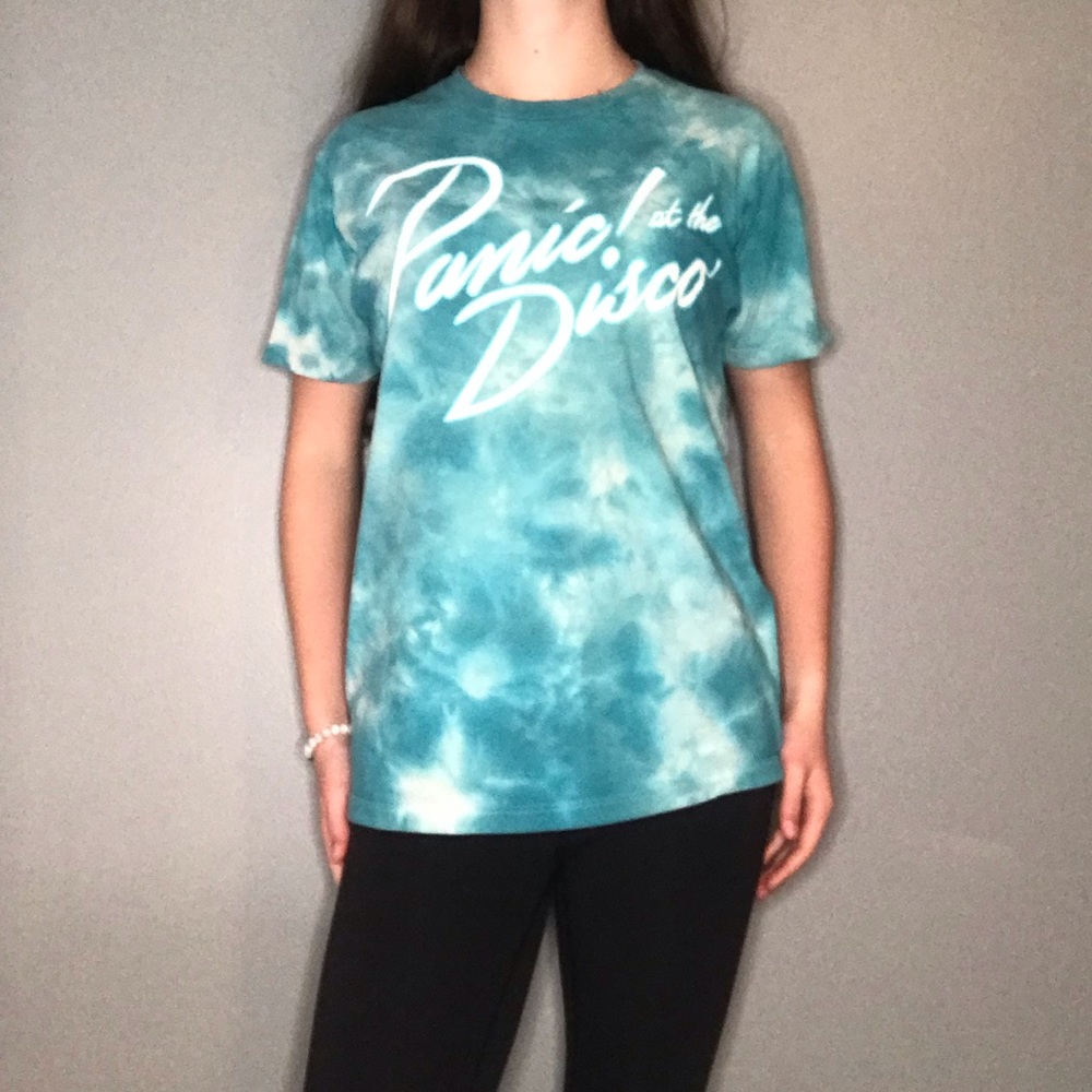 🔵3/$15🔵Hot Topic Panic at the Disco tie dye